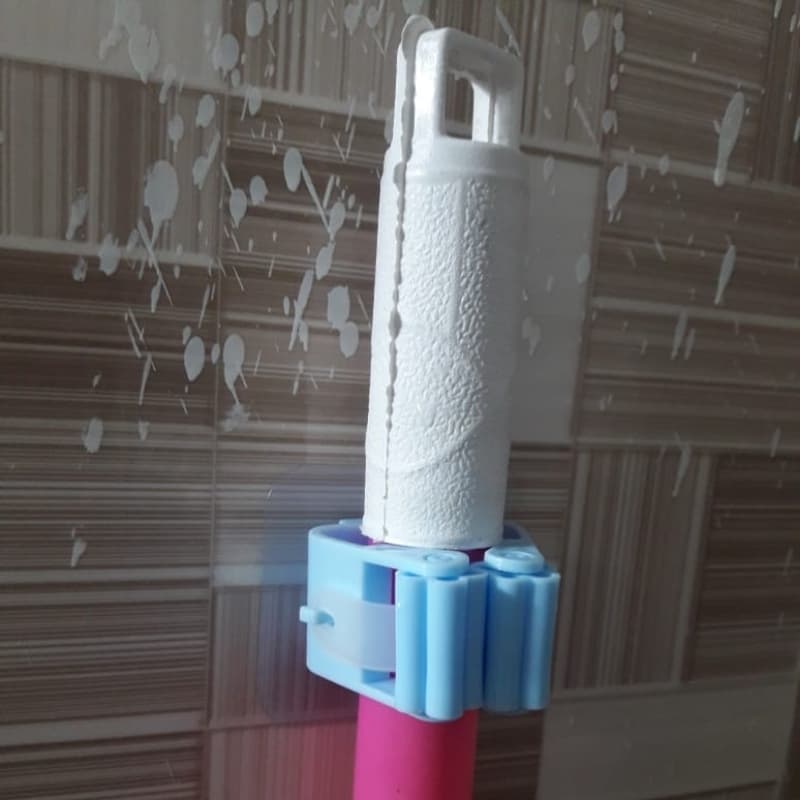 Mop holder